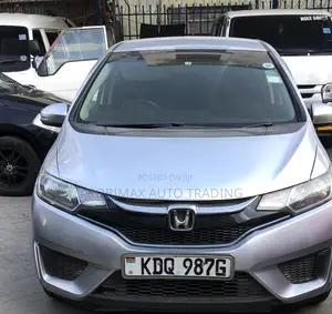 Honda Fit 2016 Silver