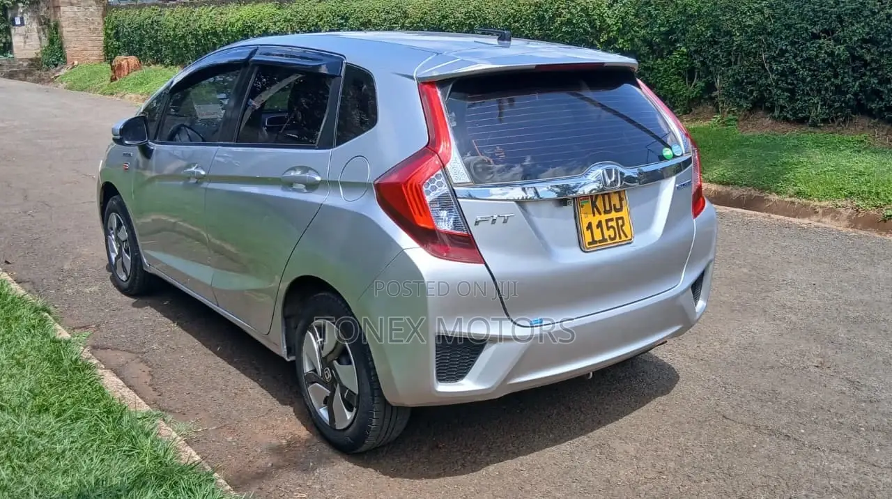 Honda Fit 2015 Silver