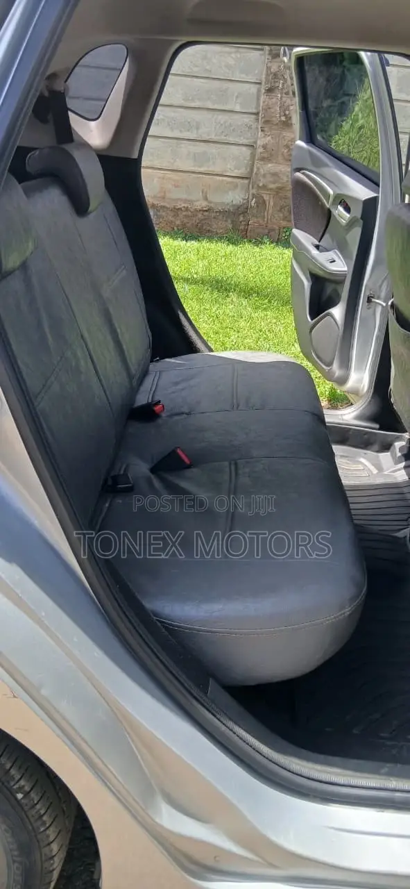 Honda Fit 2015 Silver