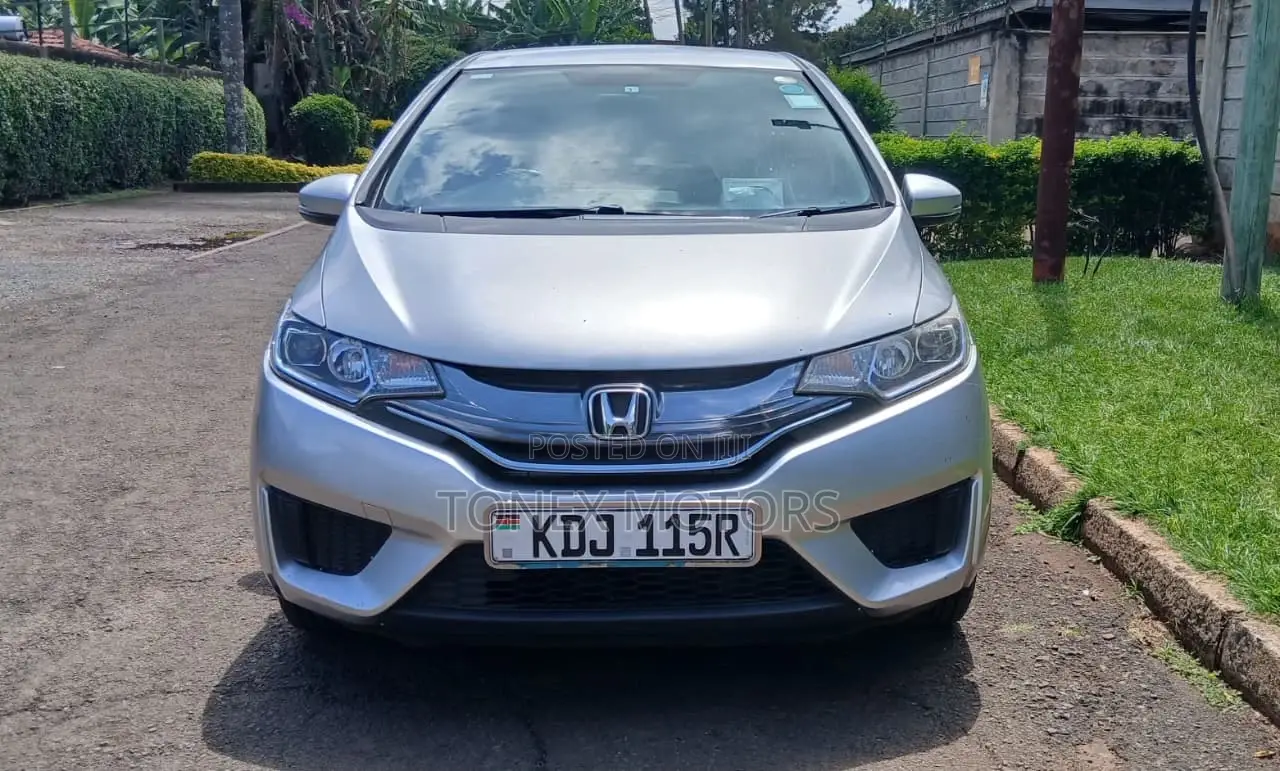 Honda Fit 2015 Silver