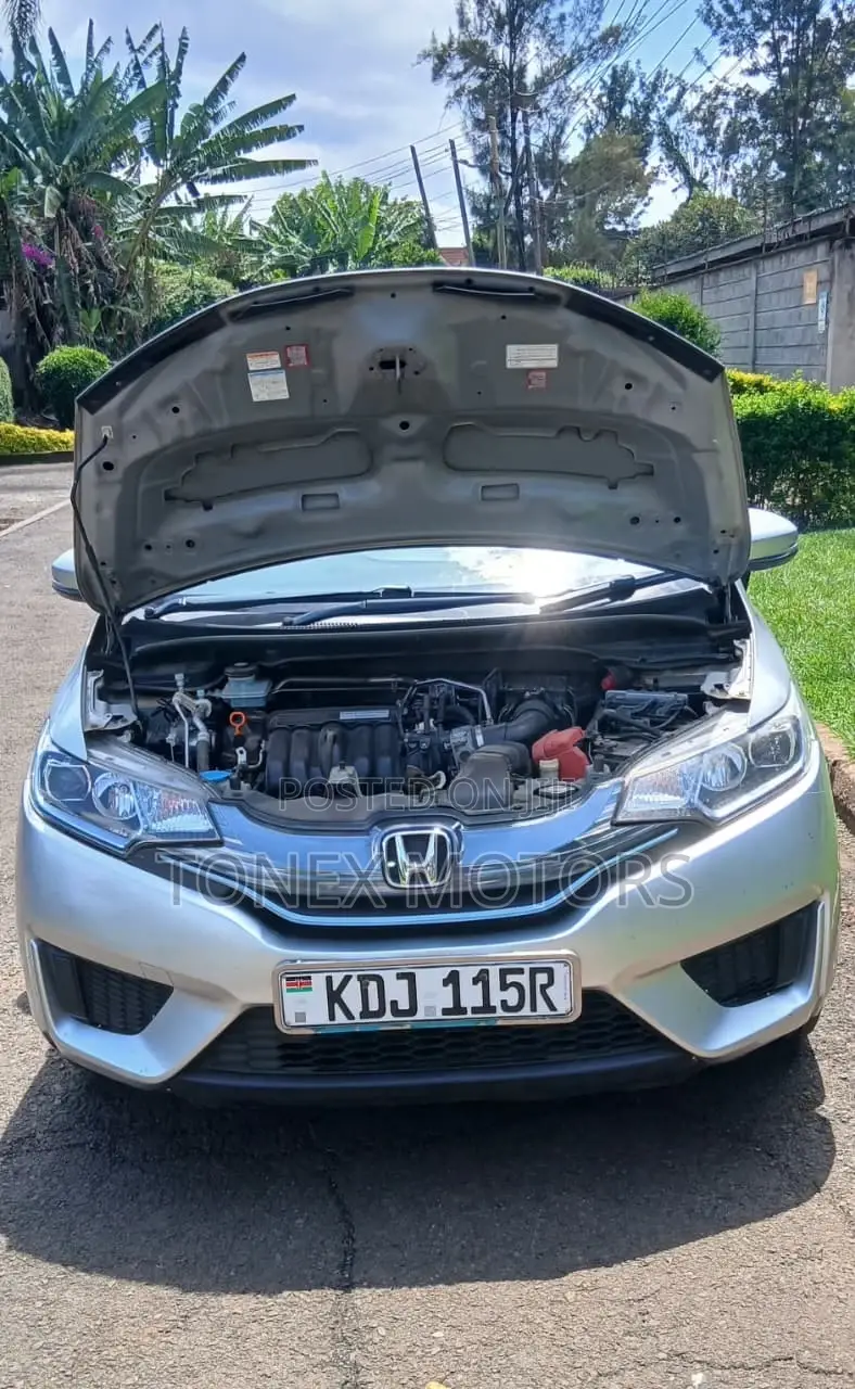 Honda Fit 2015 Silver