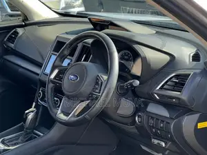 Subaru Forester Premium AWD 2019 Silver
