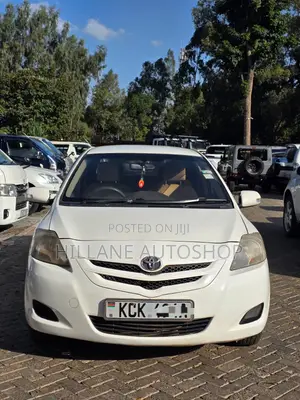 Toyota Belta 2011 White