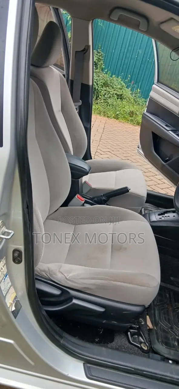 Toyota Axio 2014 Silver