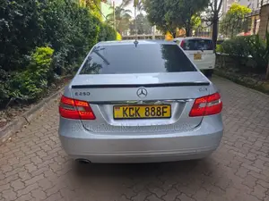 Mercedes-Benz E250 2009 Silver
