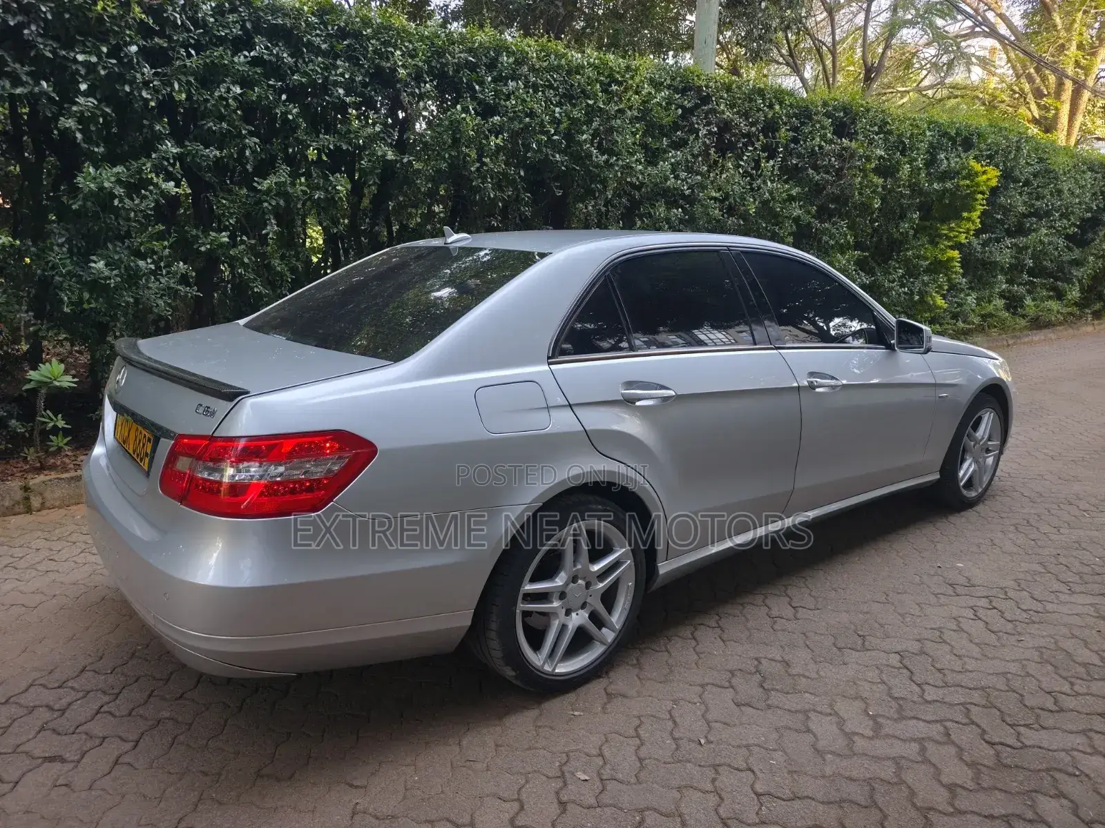Mercedes-Benz E250 2009 Silver