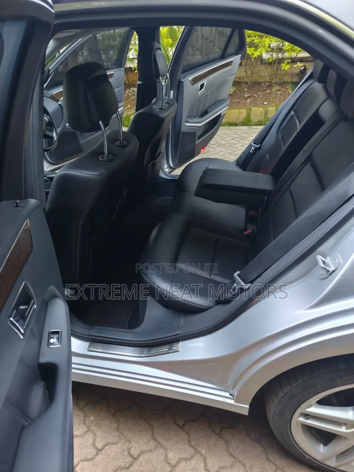 Mercedes-Benz E250 2009 Silver