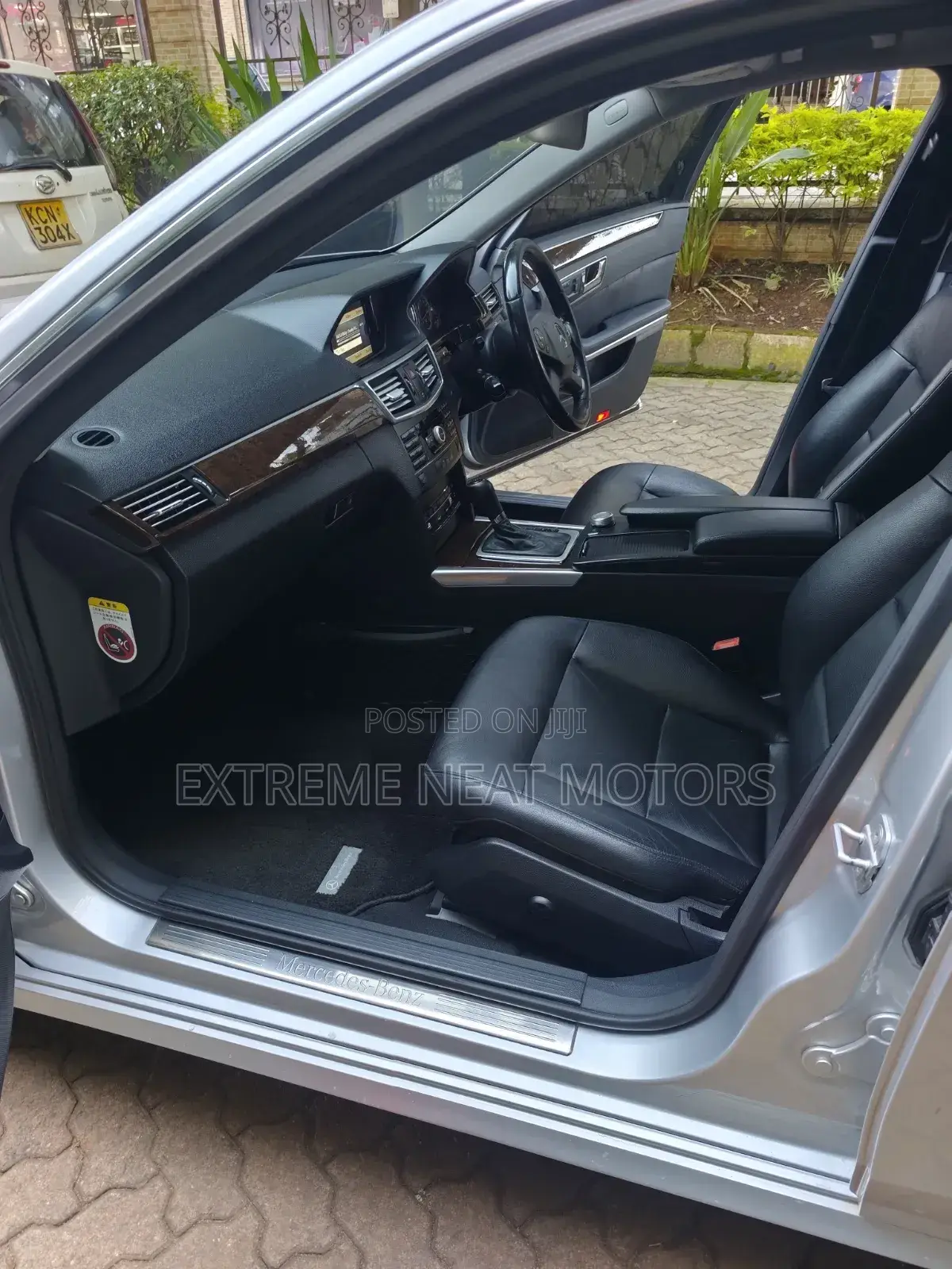 Mercedes-Benz E250 2009 Silver