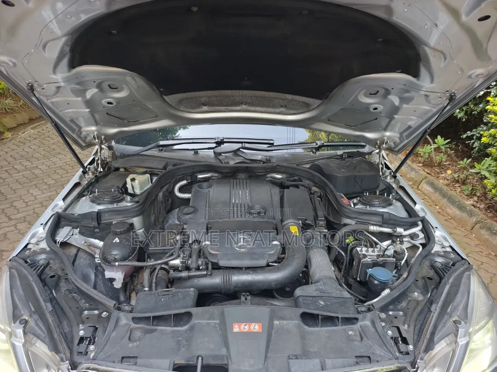 Mercedes-Benz E250 2009 Silver