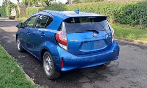 Toyota Aqua 2018 Blue