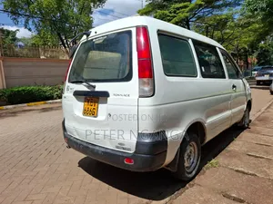 Toyota TownAce 2006 White