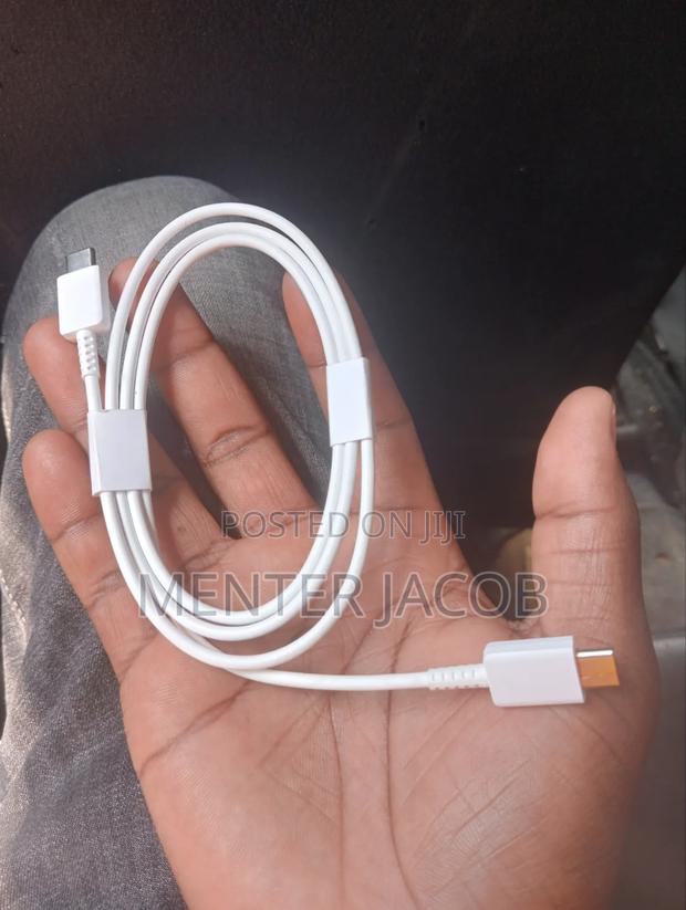 Apple C to C Charger - thumbnail 2