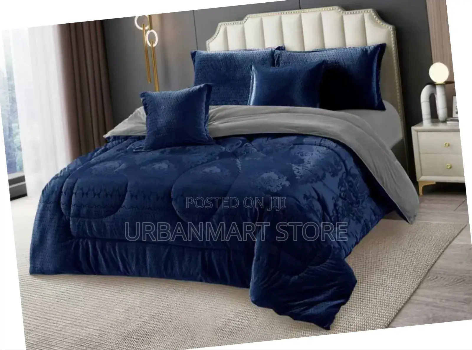 Silk Feel Duvet Set 6x7 With Decorative Cushion Covers