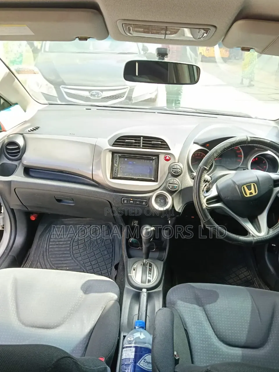 Honda Fit Automatic 2012 Silver