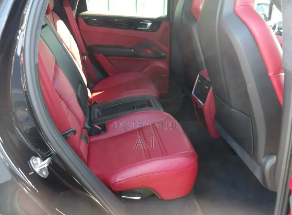 Porsche Cayenne Base AWD 2019 Black