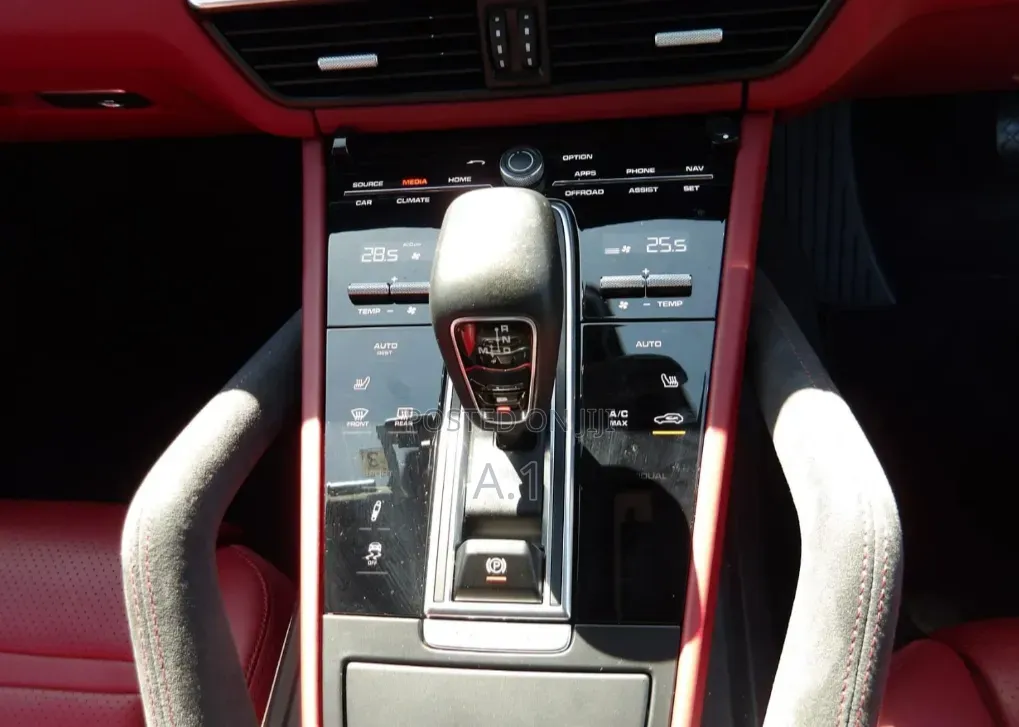 Porsche Cayenne Base AWD 2019 Black