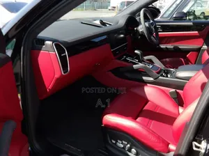 Porsche Cayenne Base AWD 2019 Black