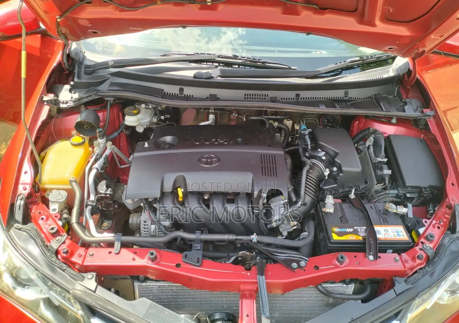 Toyota Auris 2013 Red