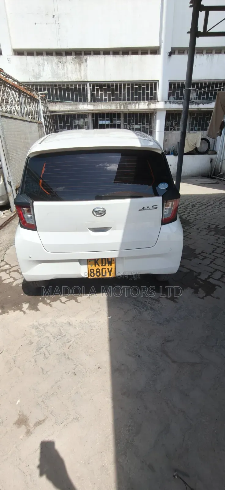 Daihatsu Mira 2018 Pearl