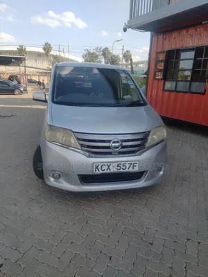 Nissan Serena 2012 Silver