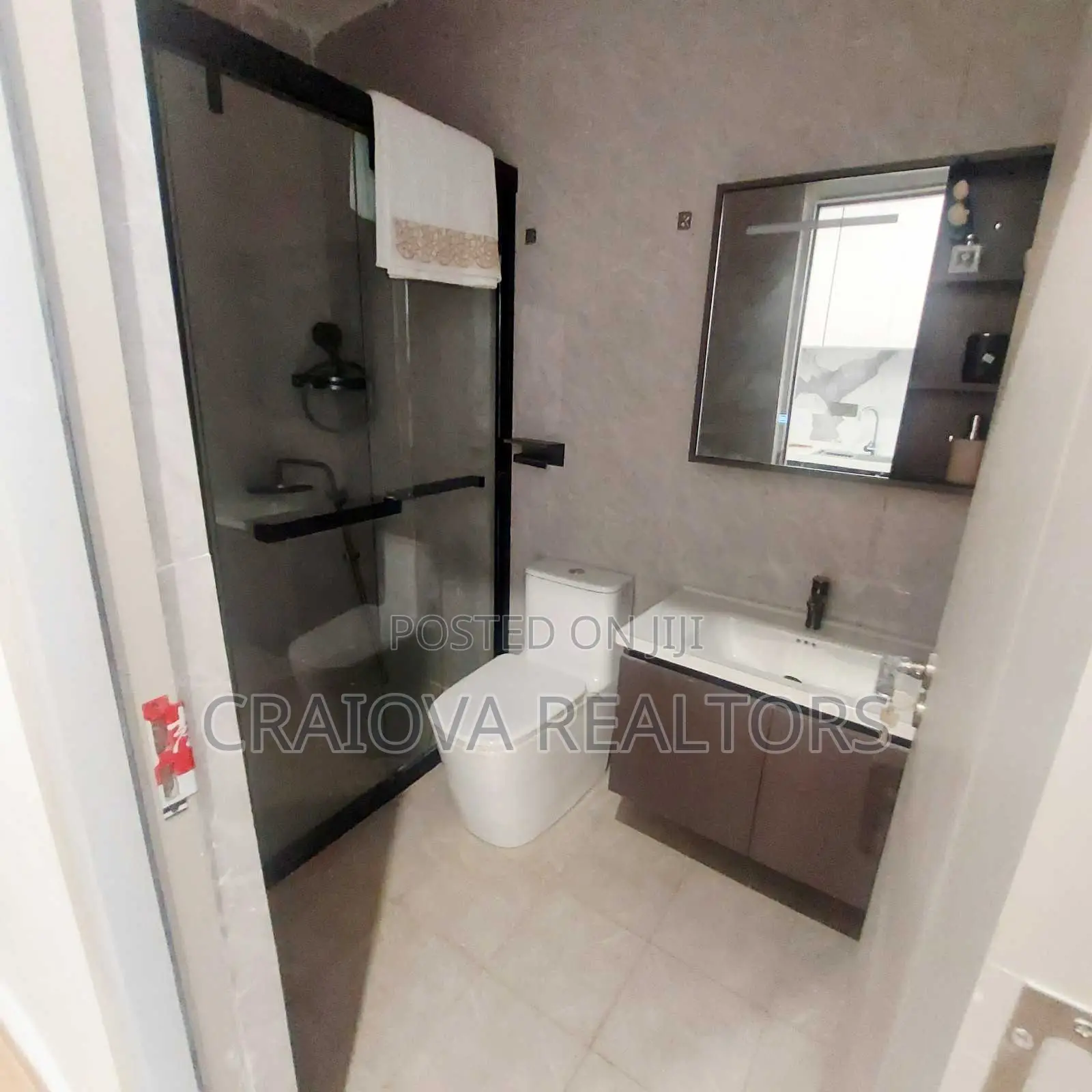 Studio Apartment in Roysambu for sale