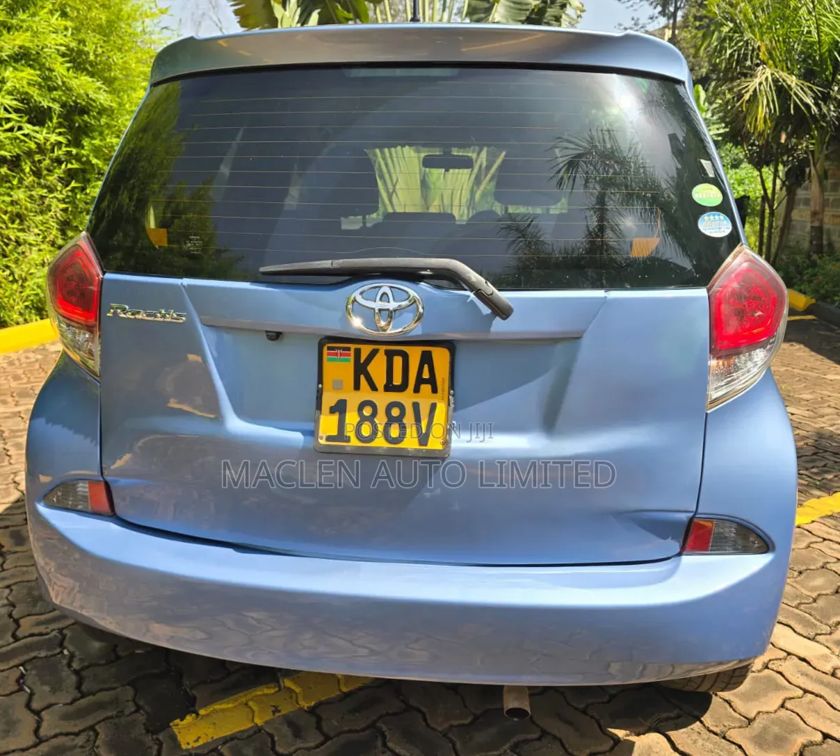 Toyota Ractis 2013 Blue