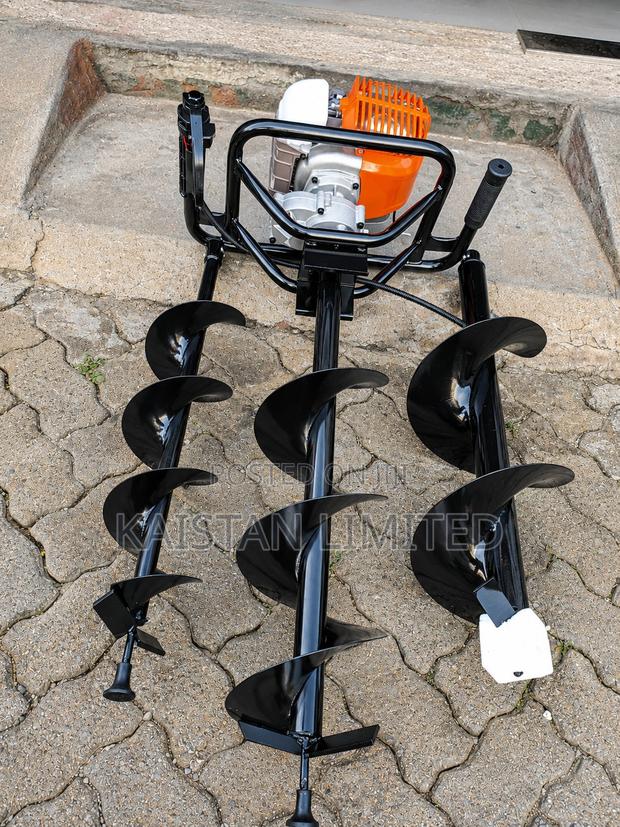 Hawk King 2-Stroke Earth Auger /Digger With 3 Drill Bits - main view