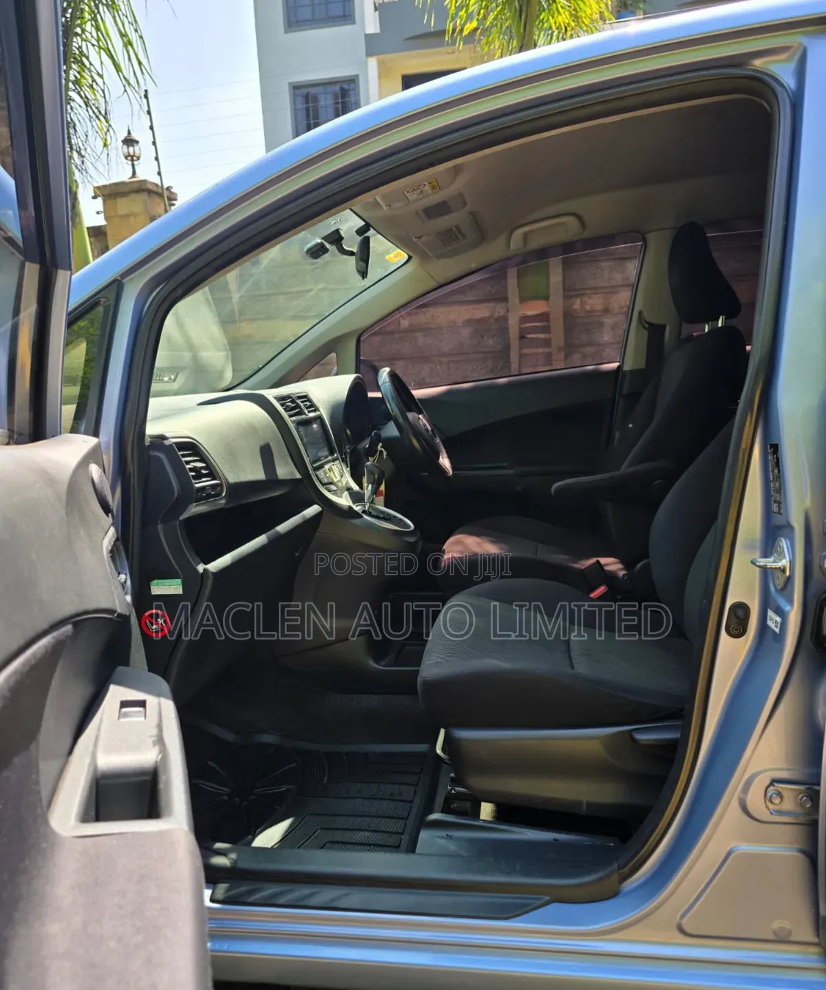 Toyota Ractis 2013 Blue