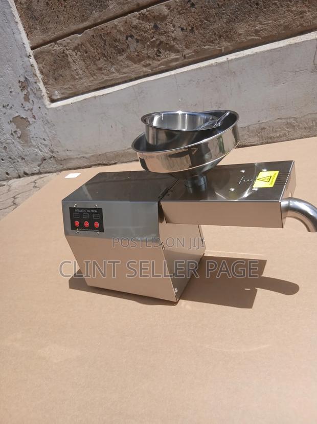 Mini Oil Expeller Machine - thumbnail 3