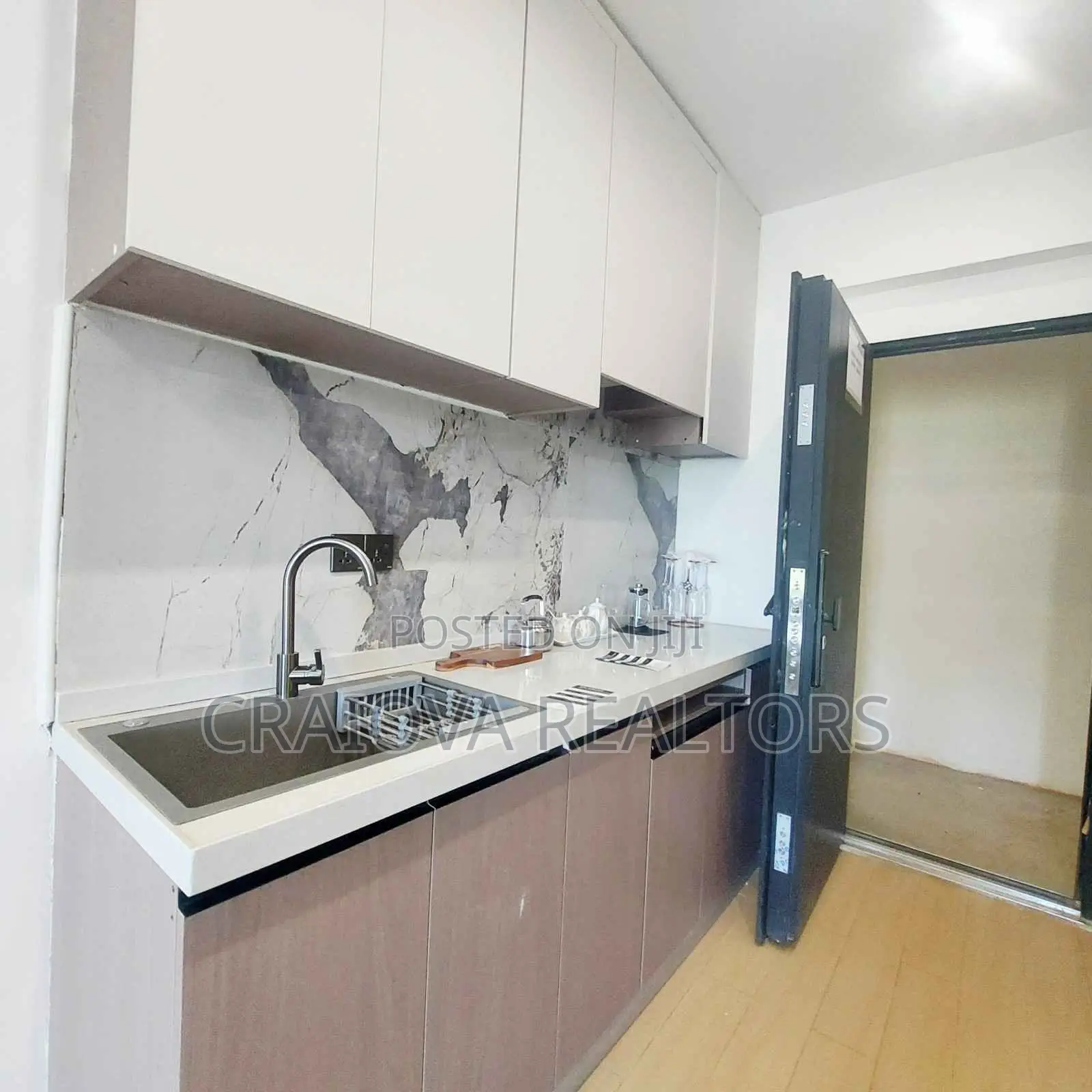 Studio Apartment in Roysambu for sale