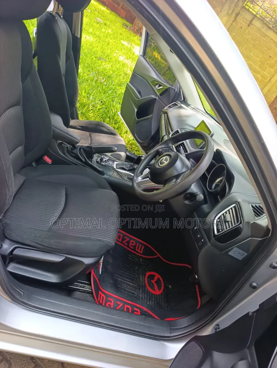 Mazda Axela SV Premium 2014 Gray