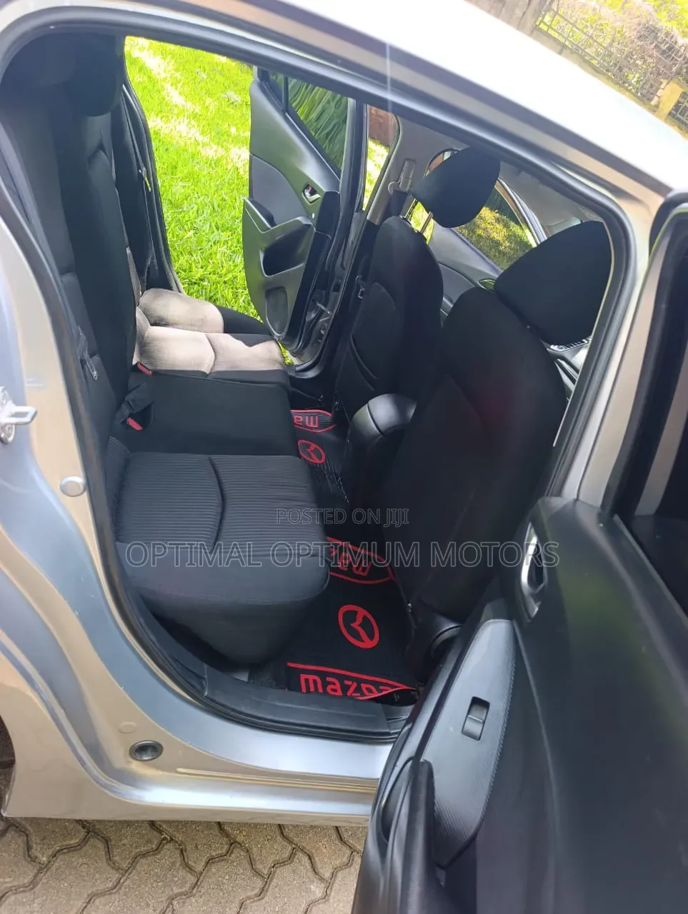 Mazda Axela SV Premium 2014 Gray