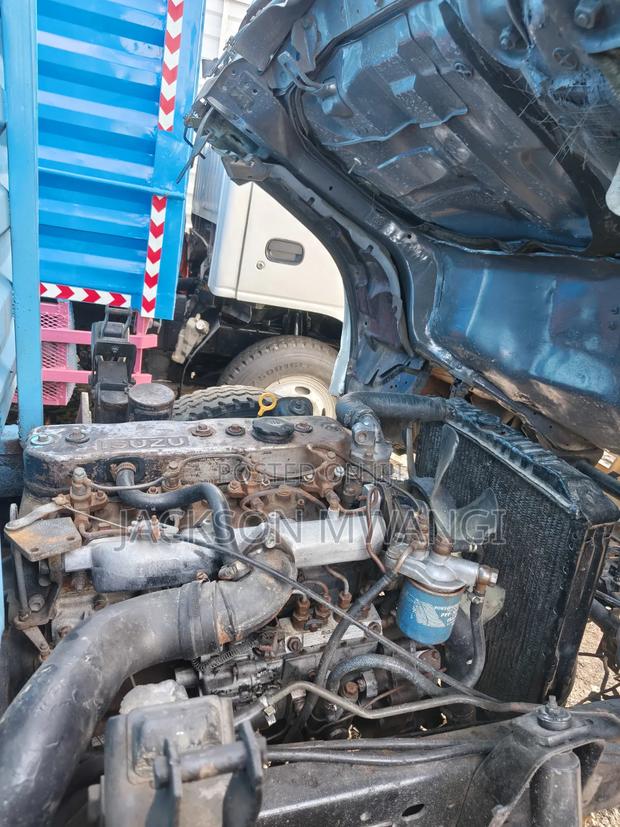 Isuzu Elf NKR - thumbnail 6