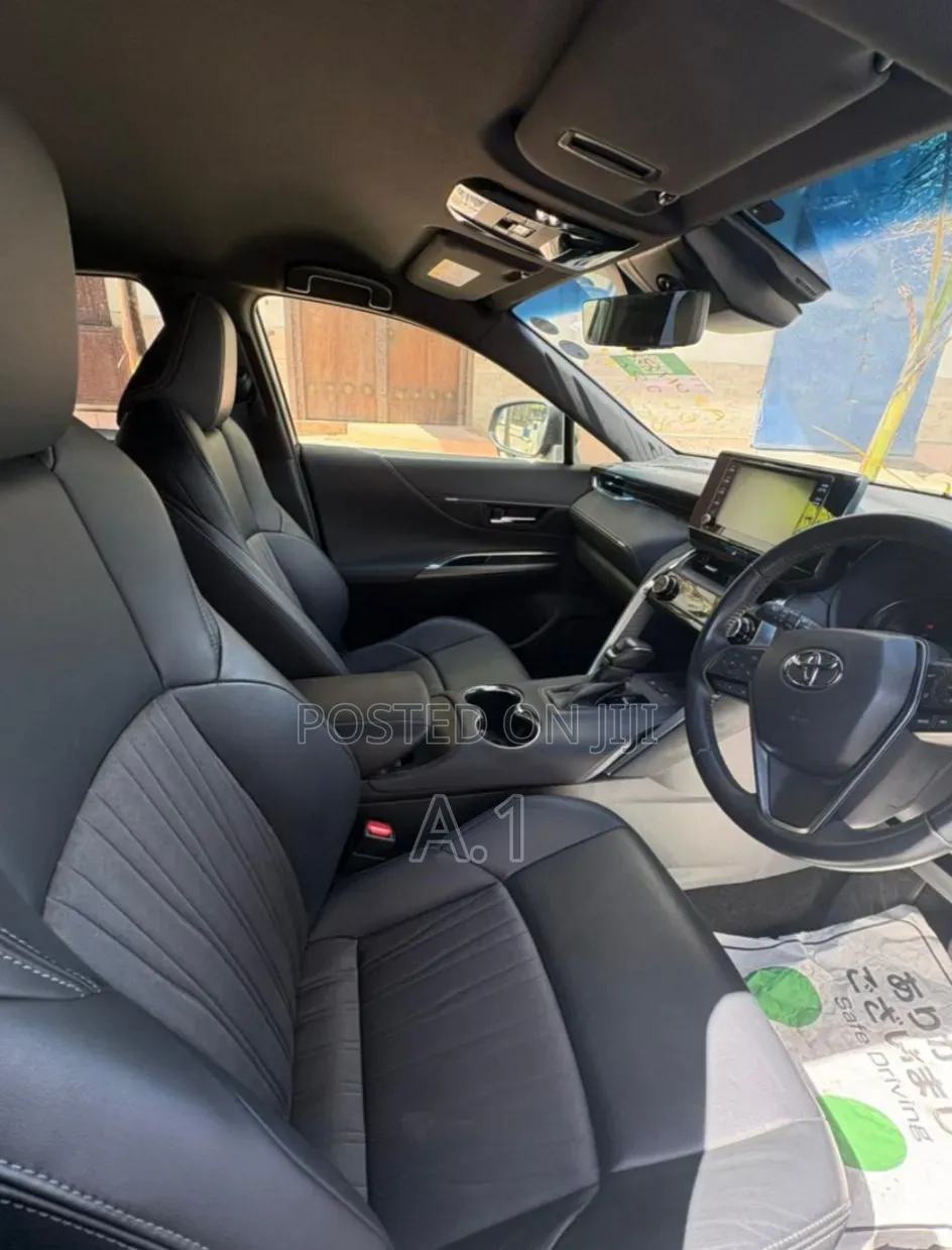 Toyota Harrier Hybrid S 2020 Blue