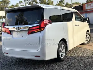Toyota Alphard 2.5 Petrol FWD 2019 White