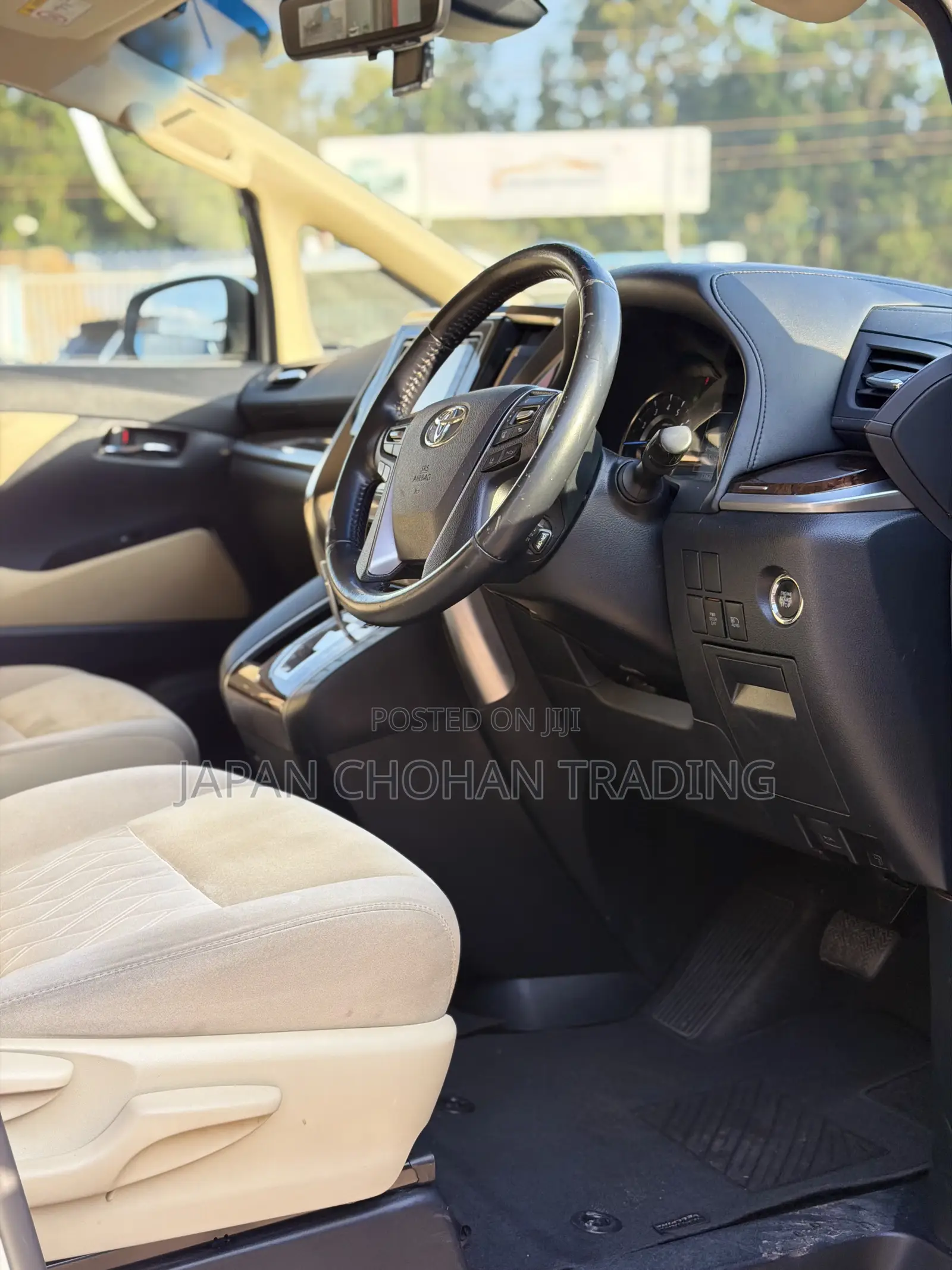 Toyota Alphard 2.5 Petrol FWD 2019 White