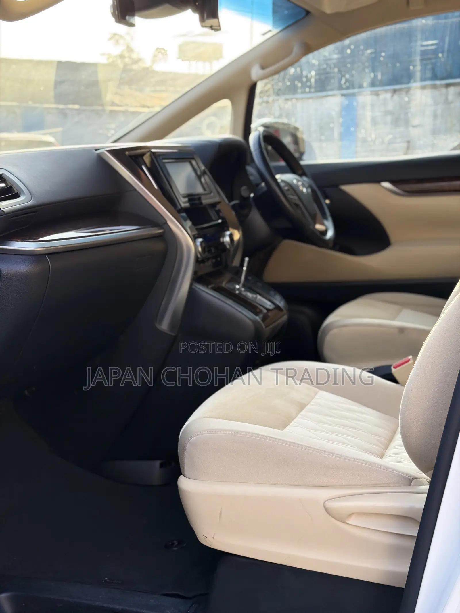 Toyota Alphard 2.5 Petrol FWD 2019 White