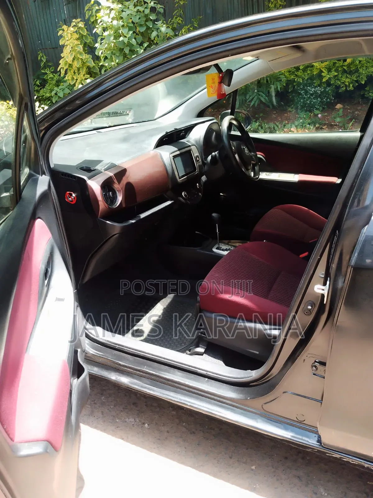 Toyota Vitz 2015 Black