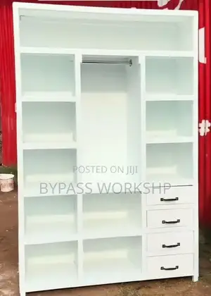 Luxurious Closet and Wardrobe