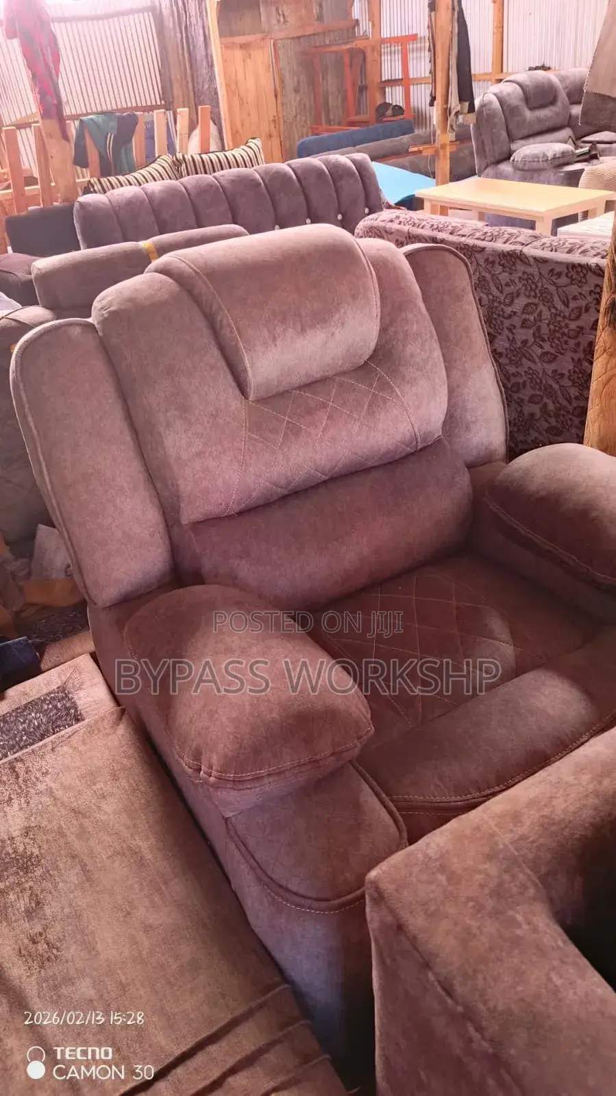 Luxurious Recliner Sofa