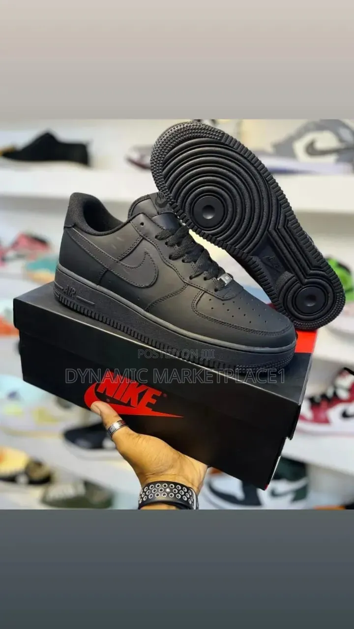Airforce 1 Black Shoes