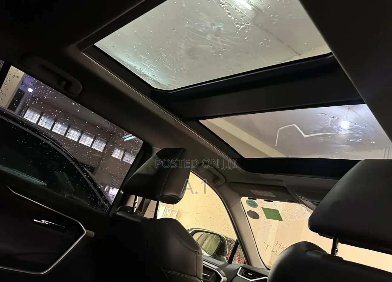 Toyota RAV4 Hybrid 2019 White