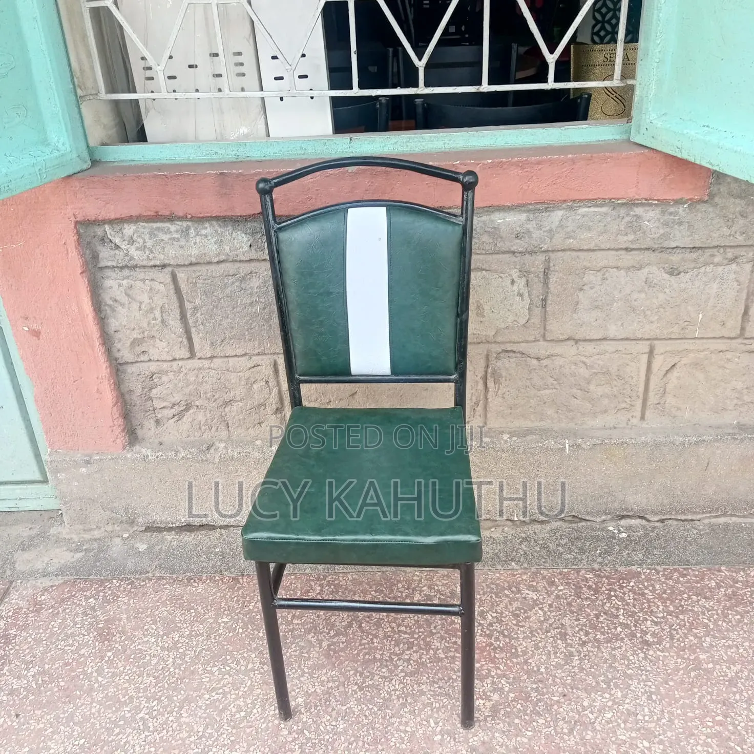 Simple Ball Restaurant Chair