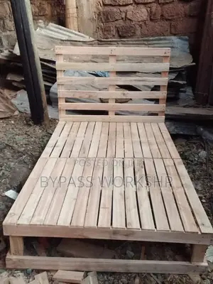 4 Byy 6 Pallet Bed