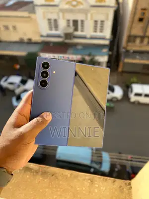 Samsung Galaxy Z Fold7 512 GB Purple