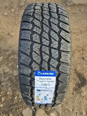 265 /65r17 Roadking Tires (All Terrein)