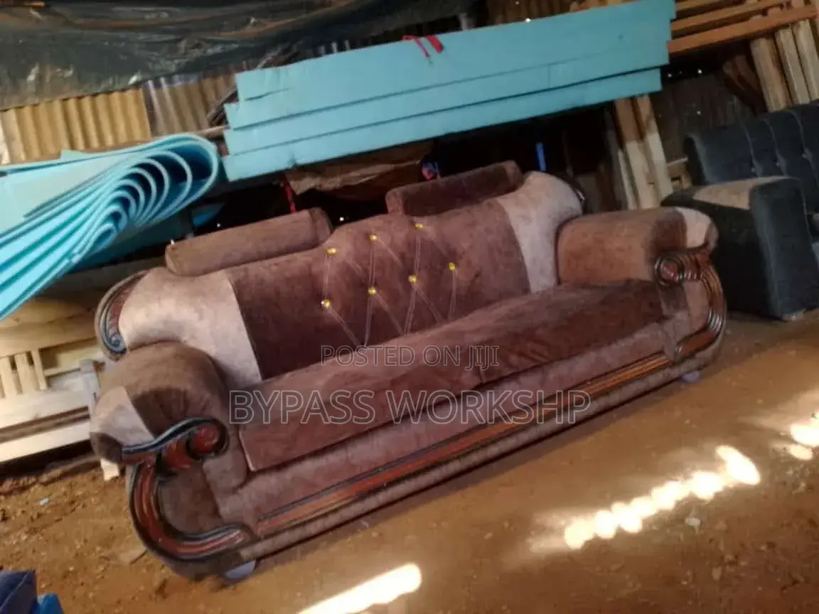 Brown Classy 3 Seater Sifa