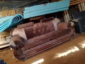 Brown Classy 3 Seater Sifa