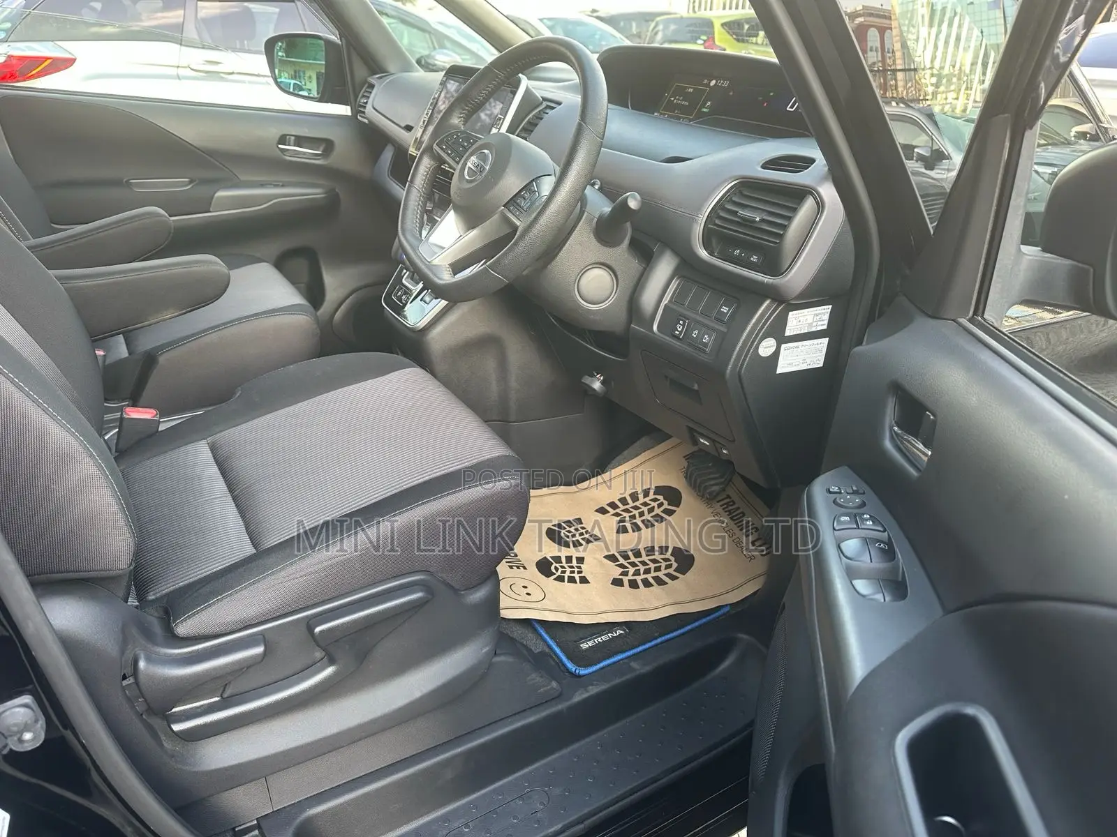 Nissan Serena 2021 Black