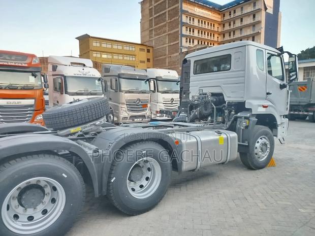 Howo Prime Mover 2026 White - thumbnail 3